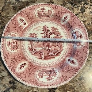 Beehive The Edmund Leigh Gallery Vintage Pink Decorative Plate